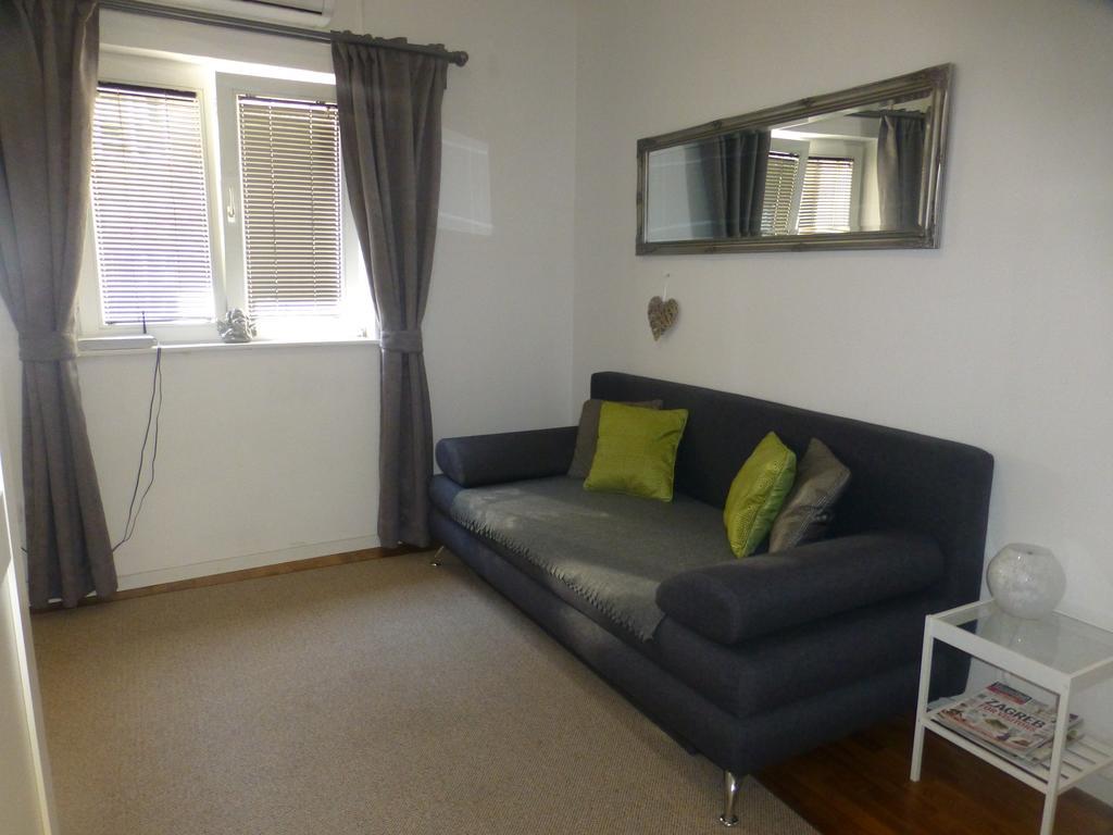 Apartment Emily Загреб Екстериор снимка